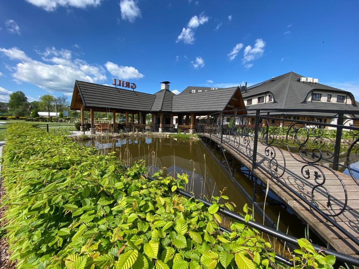 Hotel Tadeusz Uszew Esterno foto